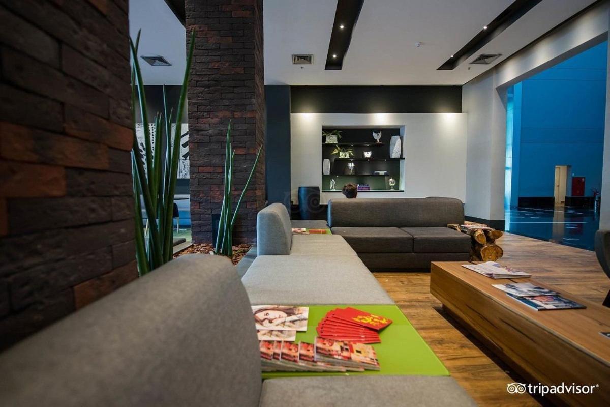 Hotel Internacional Ibirapuera 2534 Proximo Metro Сан-Пауло Экстерьер фото
